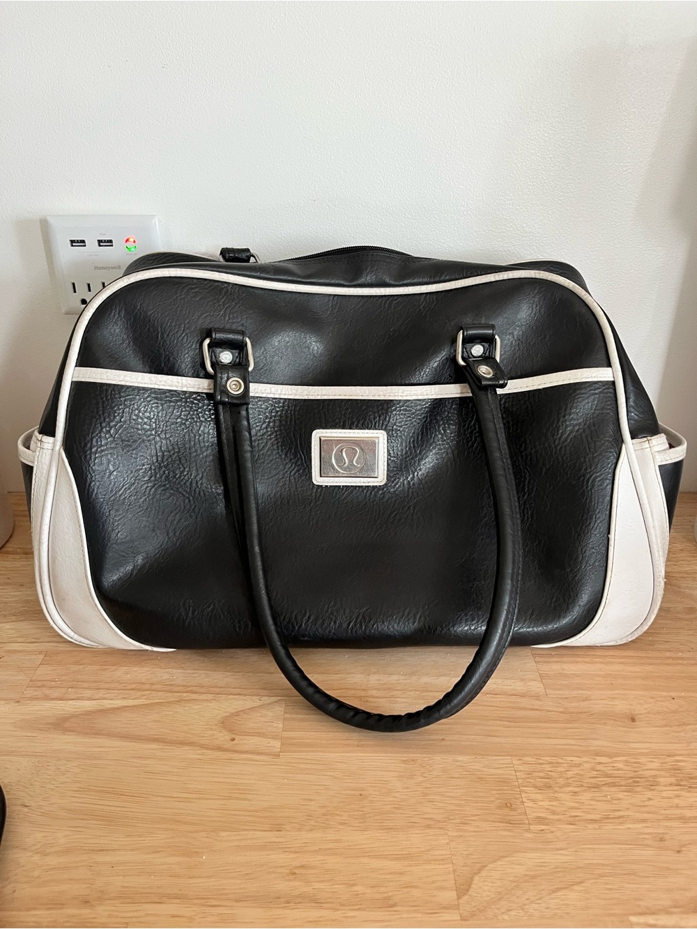 lululemon athletica y2k bag